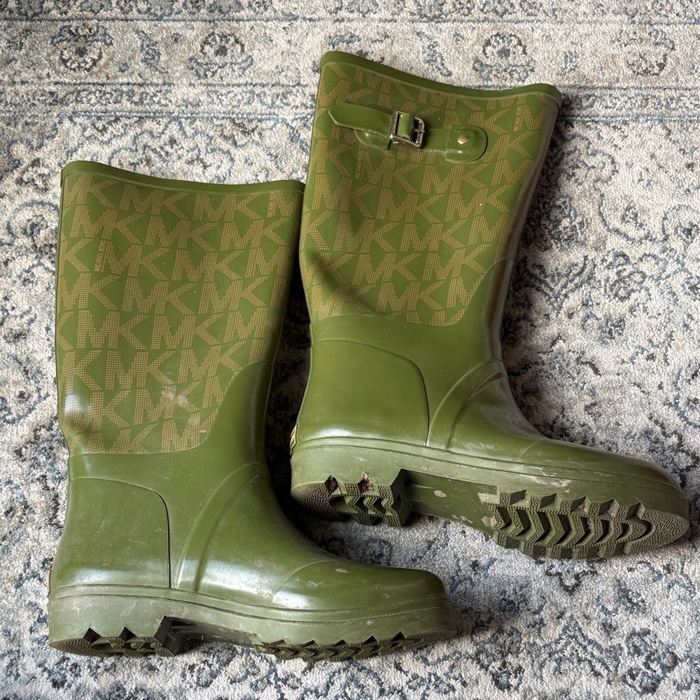 Michael Kors Olive and Tan Logo Rain Boots